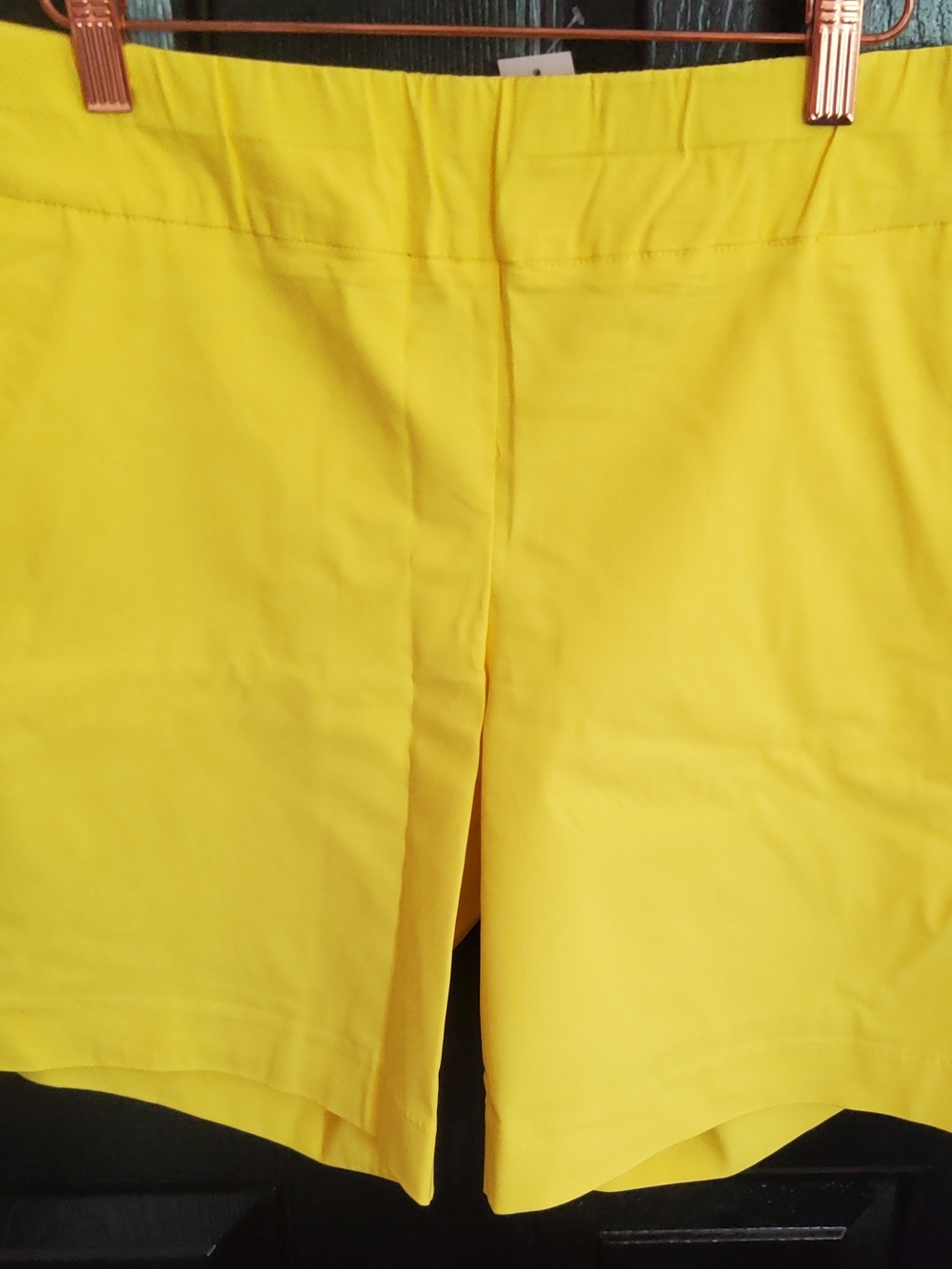 New York & Company Yellow Chino Tailored Shorts Sz. M